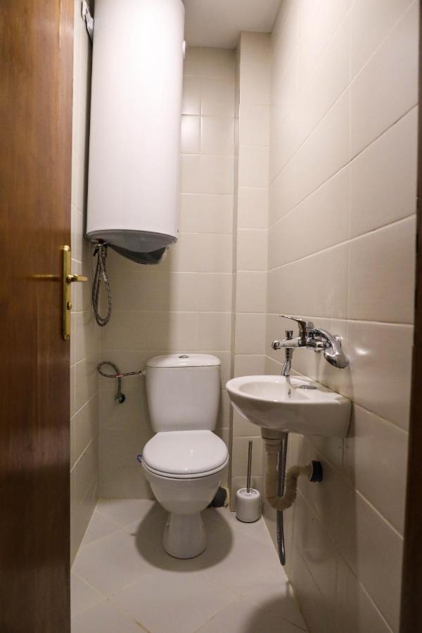 Krichim Apartments,Three-Bedroom, Large Apartment, Top Center Sofia Exteriör bild